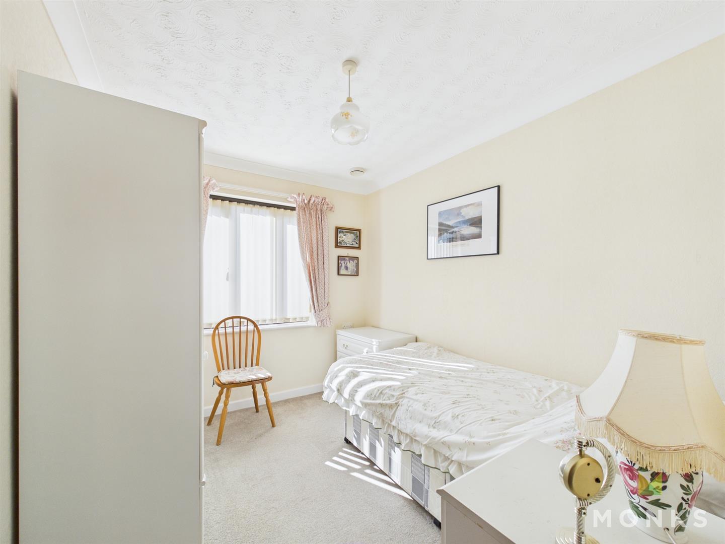 41 Meadowbrook Court Twmpath Lane, Oswestry, SY10 7HD For Sale